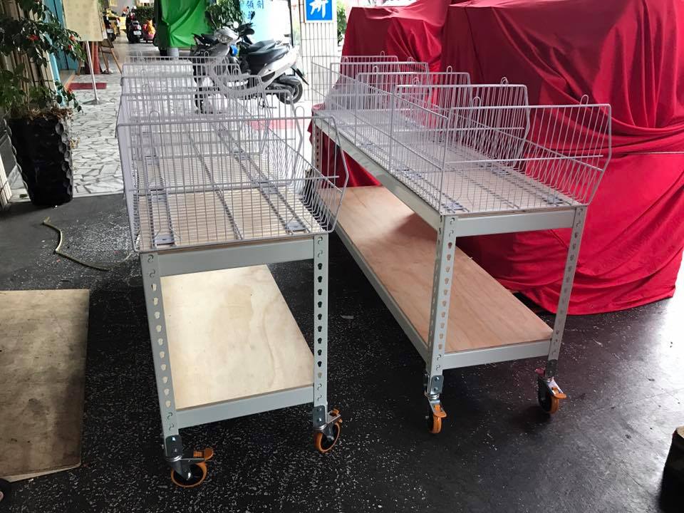 北區超市～象牙白角鋼展示架&nbsp;