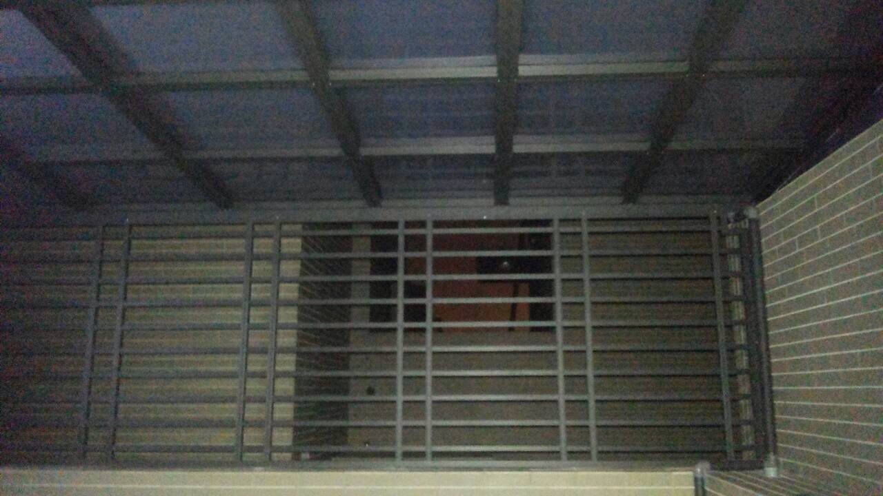 鋁製橫格式防盜窗RF15