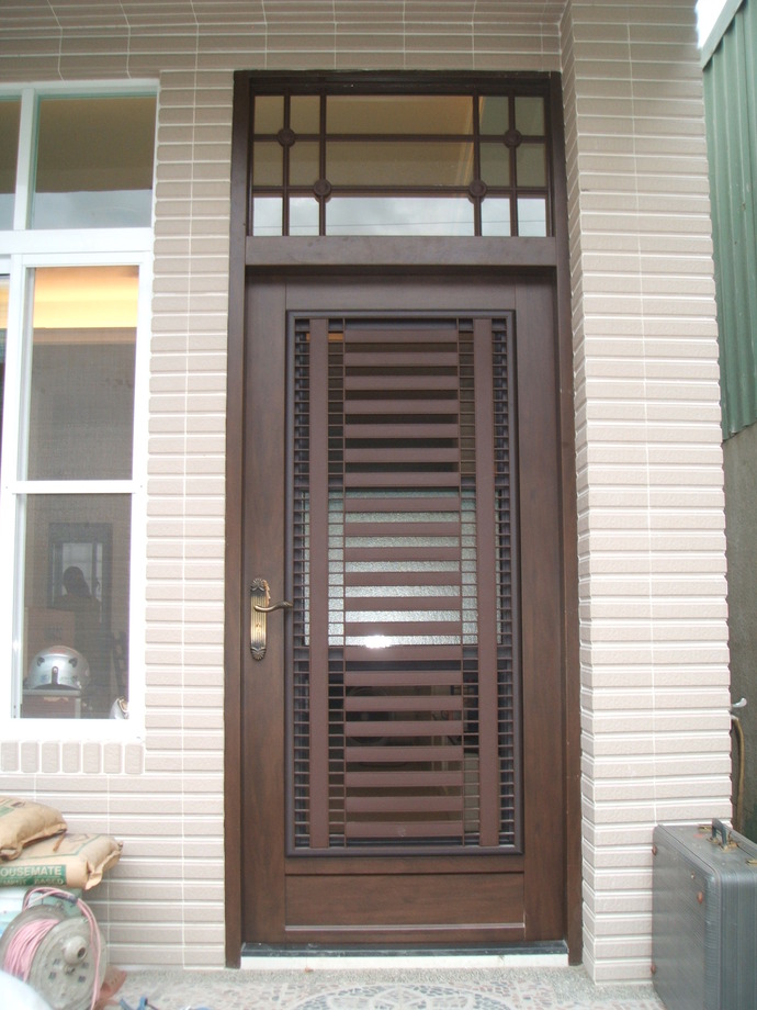 RF04-1日格花+三合一門(外看)