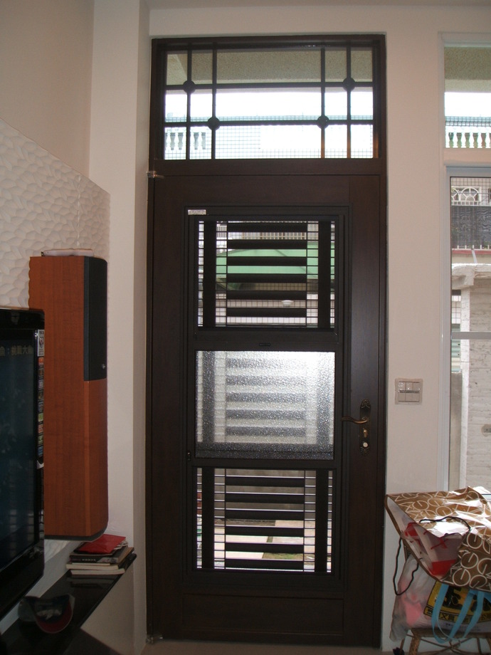 RF04-2日格花+三合一門(內看)