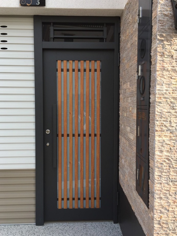 車庫門RF04-6薪傳