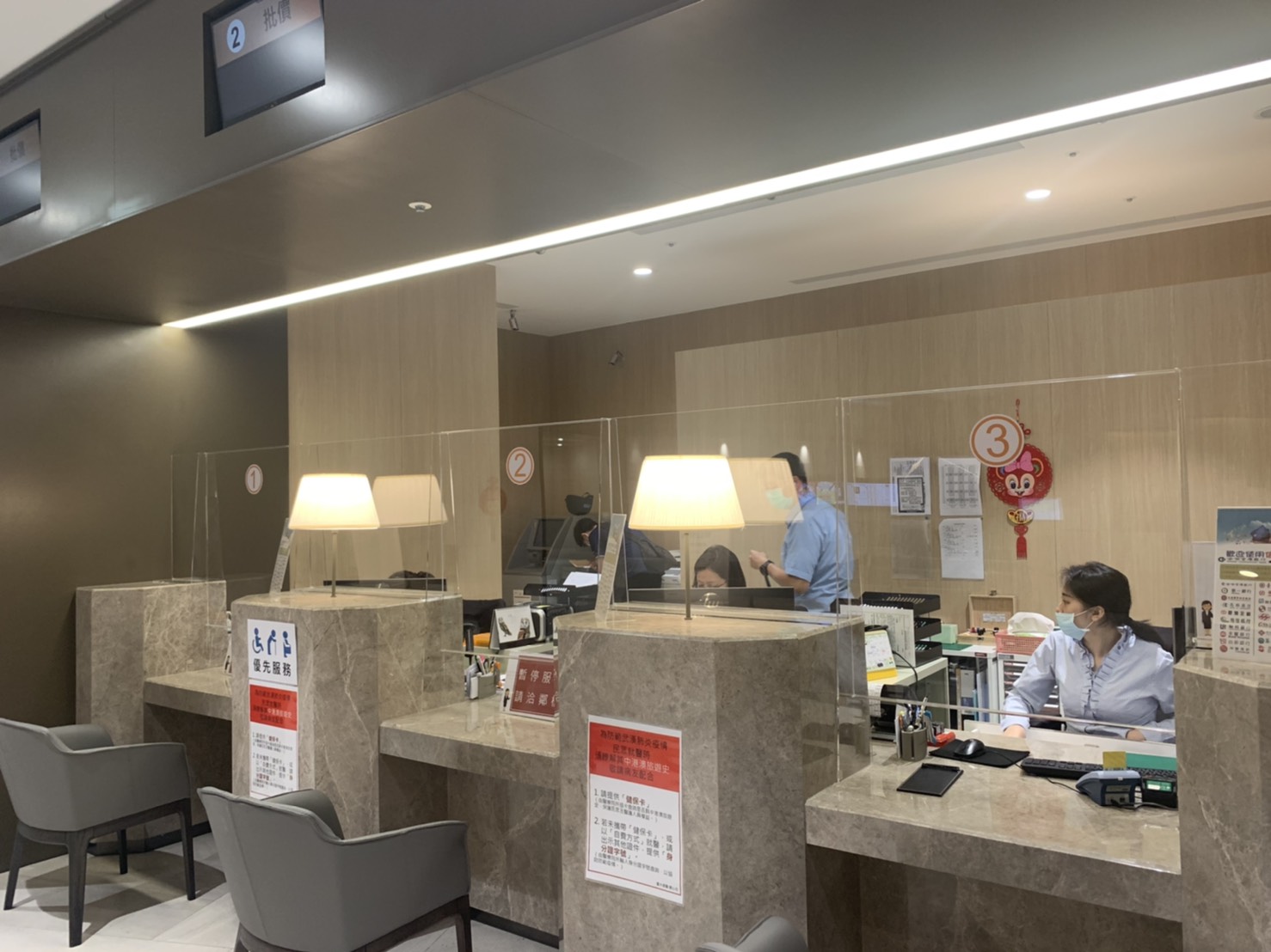 防疫隔板-醫院櫃檯