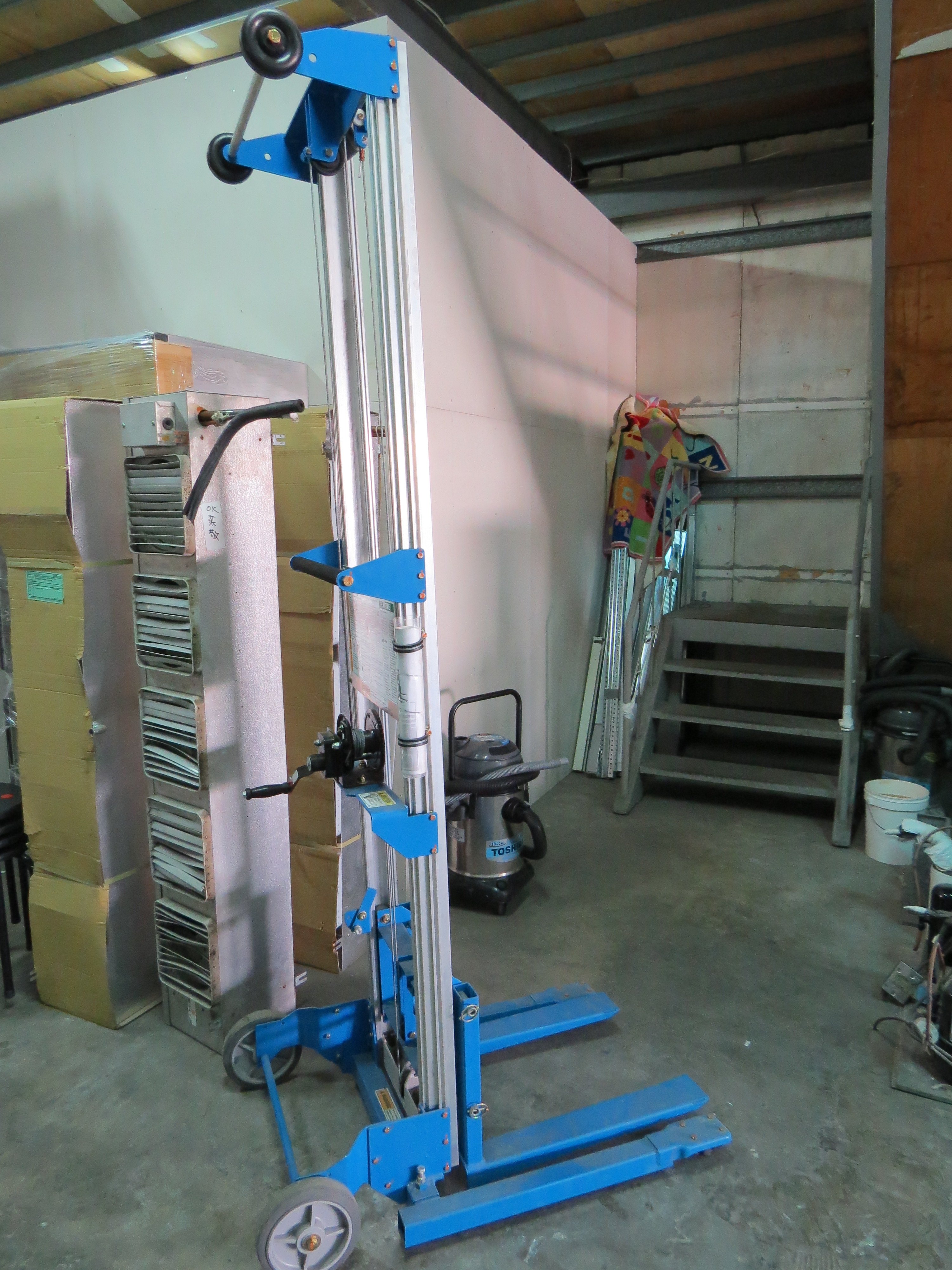 清洗內機撐高機