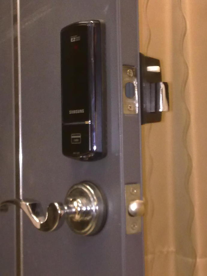 韓製電子密碼鎖