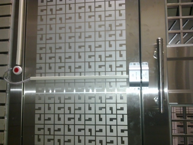 客戶安裝外露式陽極鎖