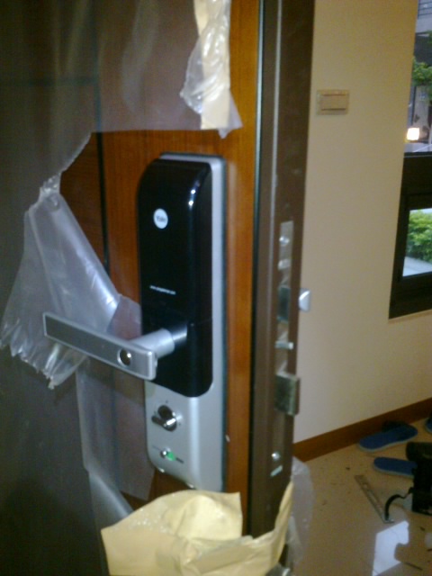 Yale4109指紋鎖完工圖