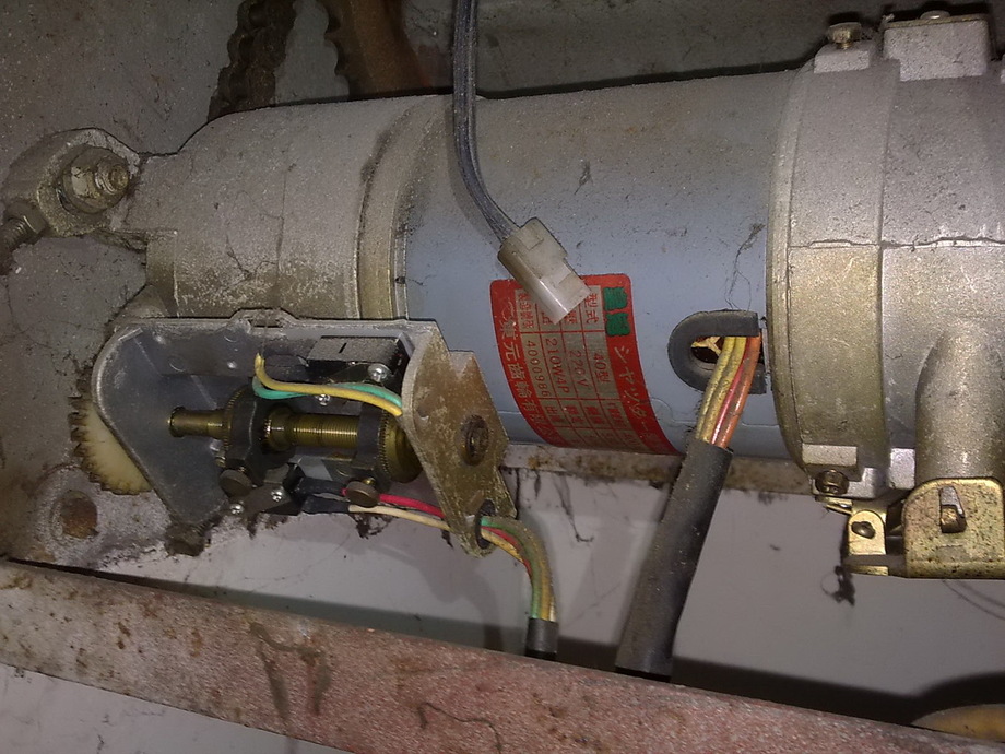 客戶鐵捲門馬達維修