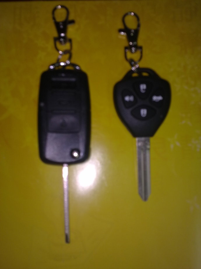 TOYOTA鑰匙遙控整合為一