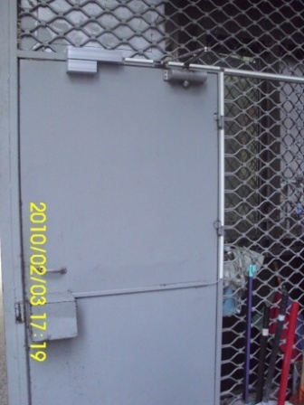 舊社區電鎖更換陽極鎖[加外掛架]