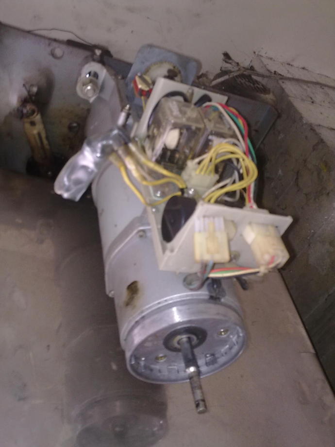 客戶捲門馬達修理