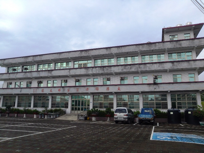 大潭保安宮吉祥大樓-停車場01