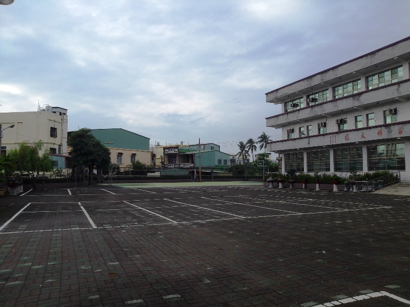 大潭保安宮吉祥大樓-停車場02