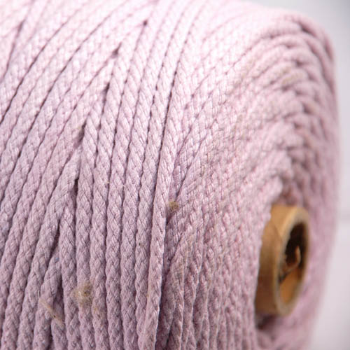 鬆緊帶、木竹簾用線、金蔥線、肉粽線、草蓆線、童軍繩、封口線、壽司線、毛筆夾用線、工業用線.