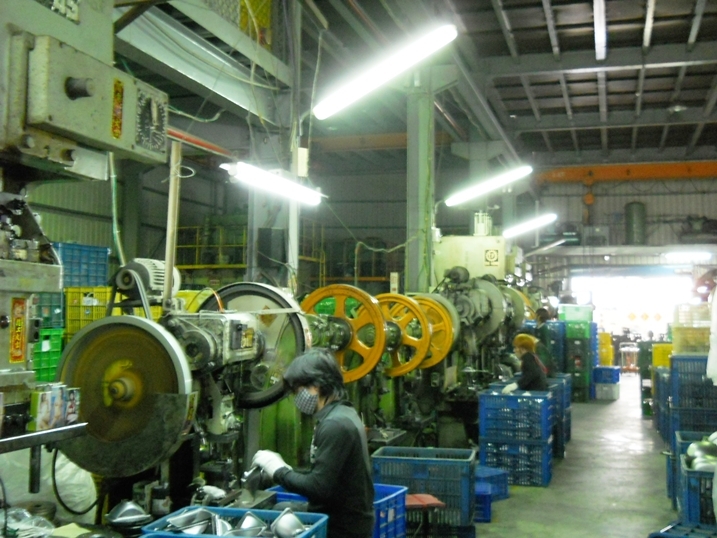 沖壓製造儀器設備