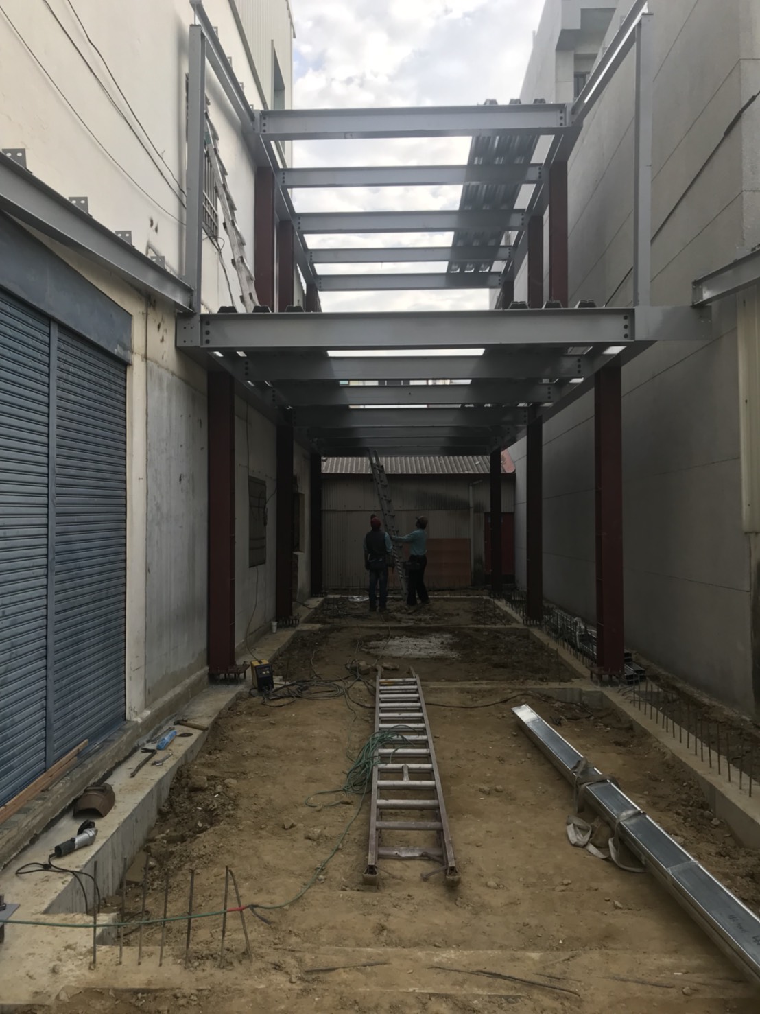 鋼骨結構-勝佳工程行