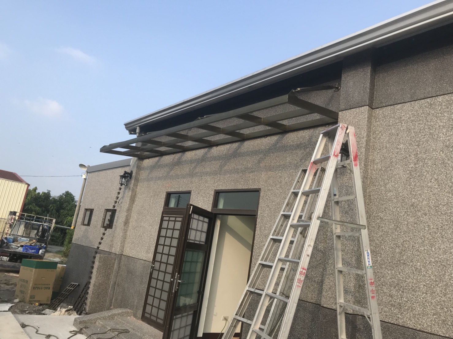 不銹鋼門窗-勝佳工程行