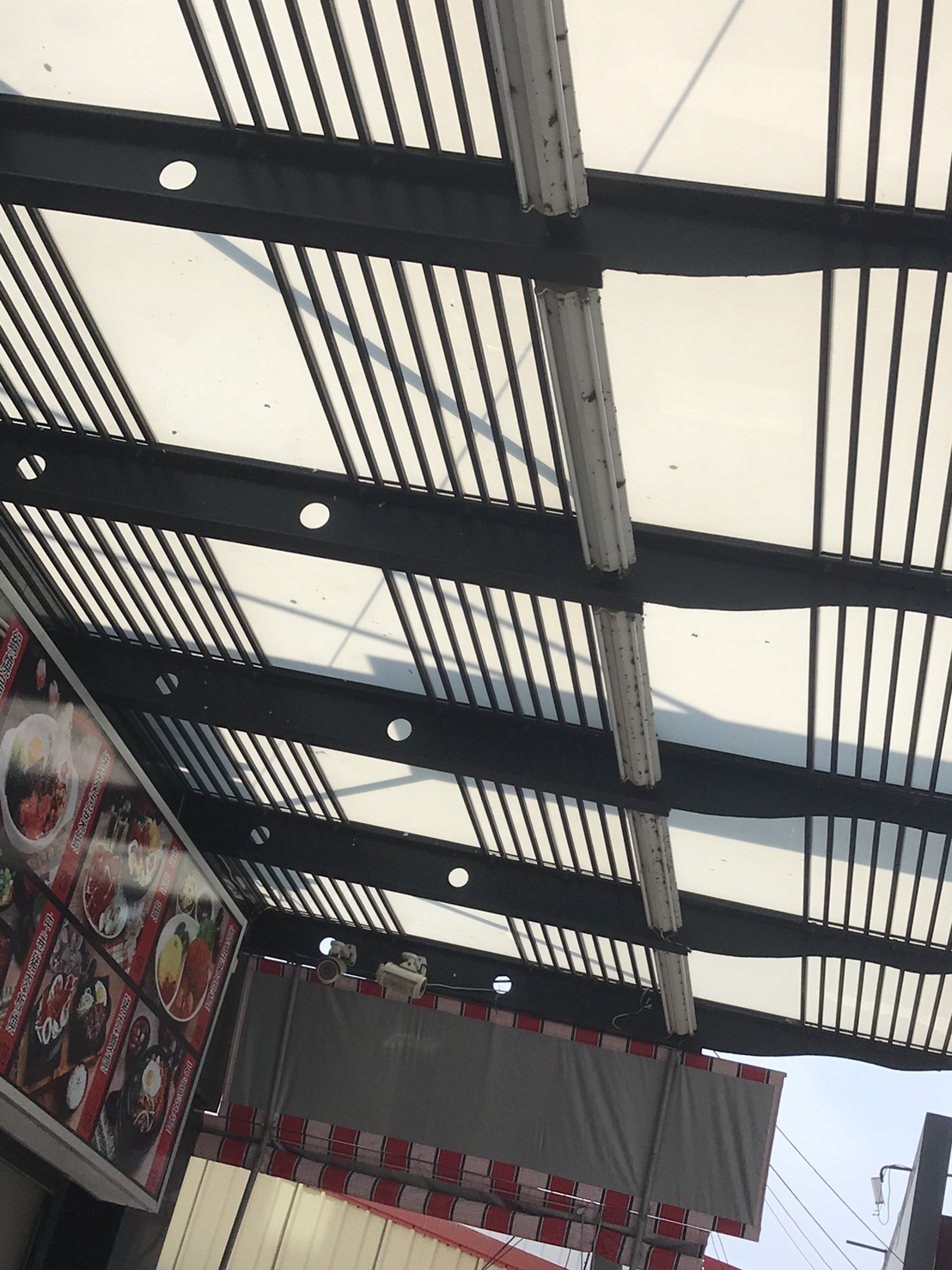 採光罩鋁門窗-勝佳工程行