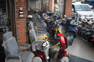 東允電動車業-undefined