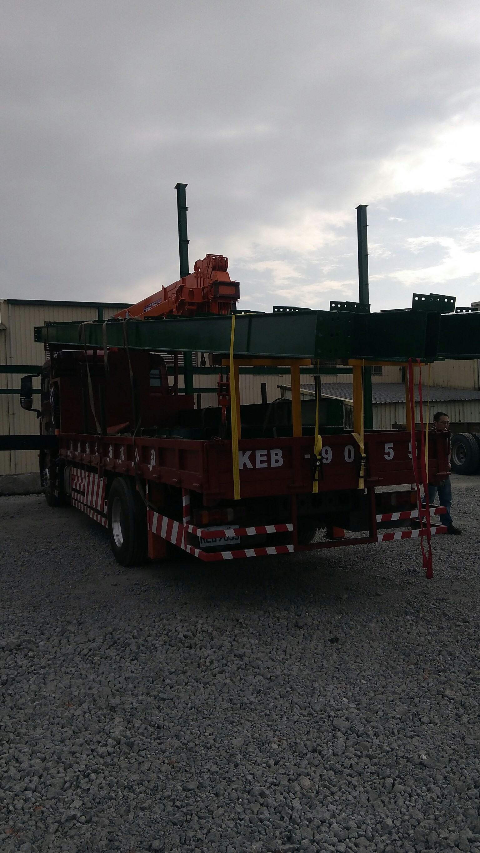 高雄鐵材吊掛運輸