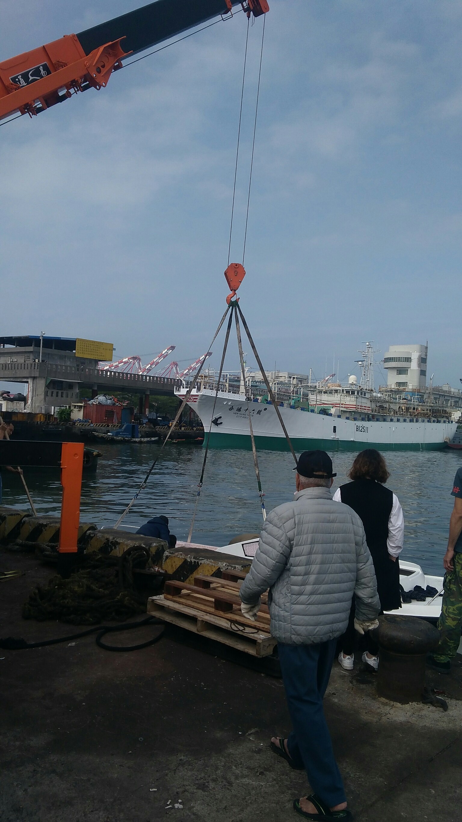 高雄吊卡車船舶運輸