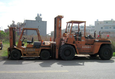 進口工作母機搬運按裝