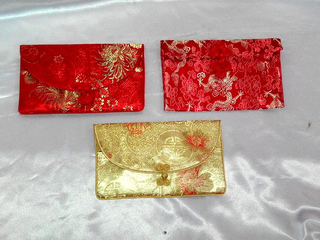 1入絲綢紅包袋-盤扣