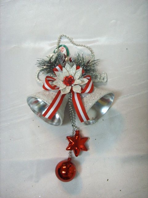 4715872473635-銀白金蔥鐘+紅蝴蝶結吊飾