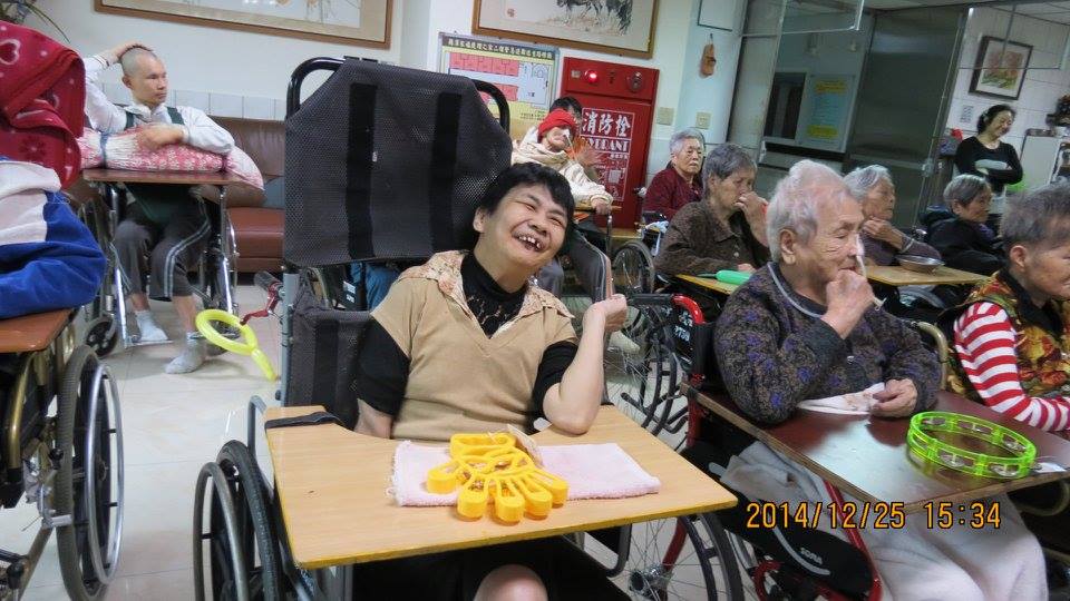 家福住民員工生日聖誕會