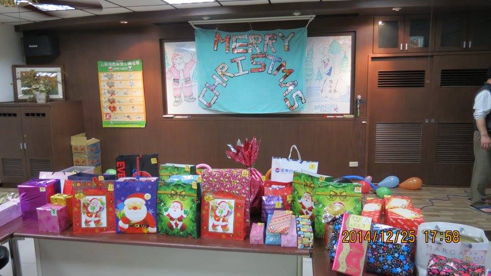 家福員工聖誕晚會
