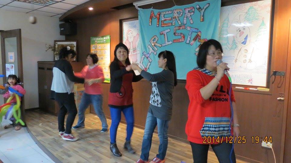 家福員工聖誕晚會