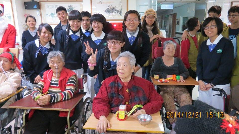 大林慈濟青年社團到院與家福住民活動