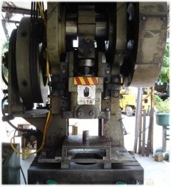 沖床五金製品、沖模