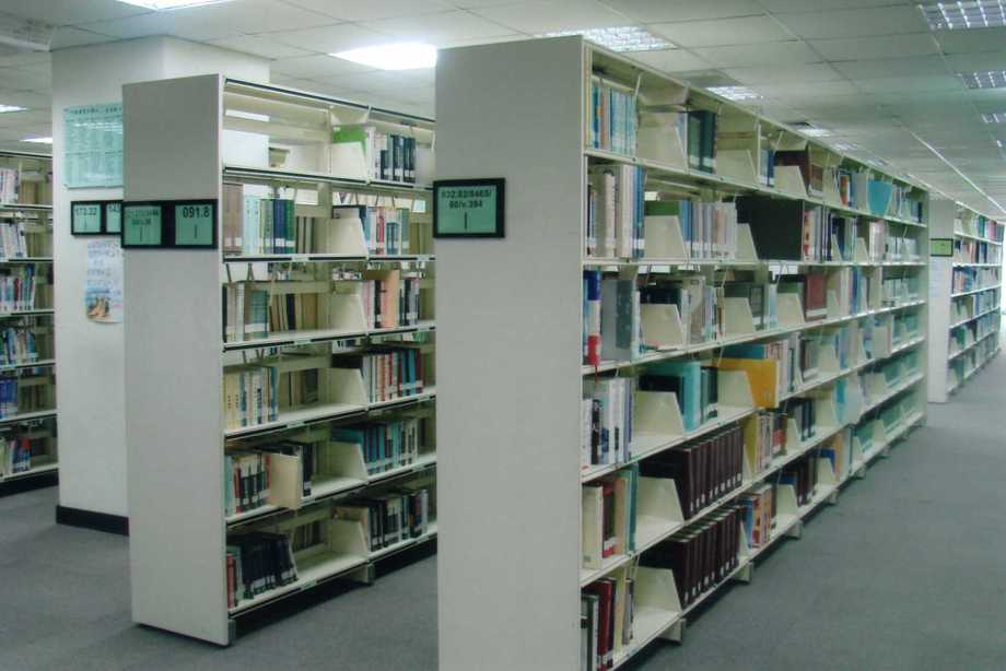 3.鋼製書架