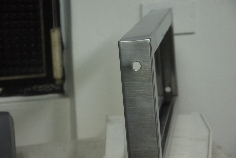 不銹鋼鐵框側面照