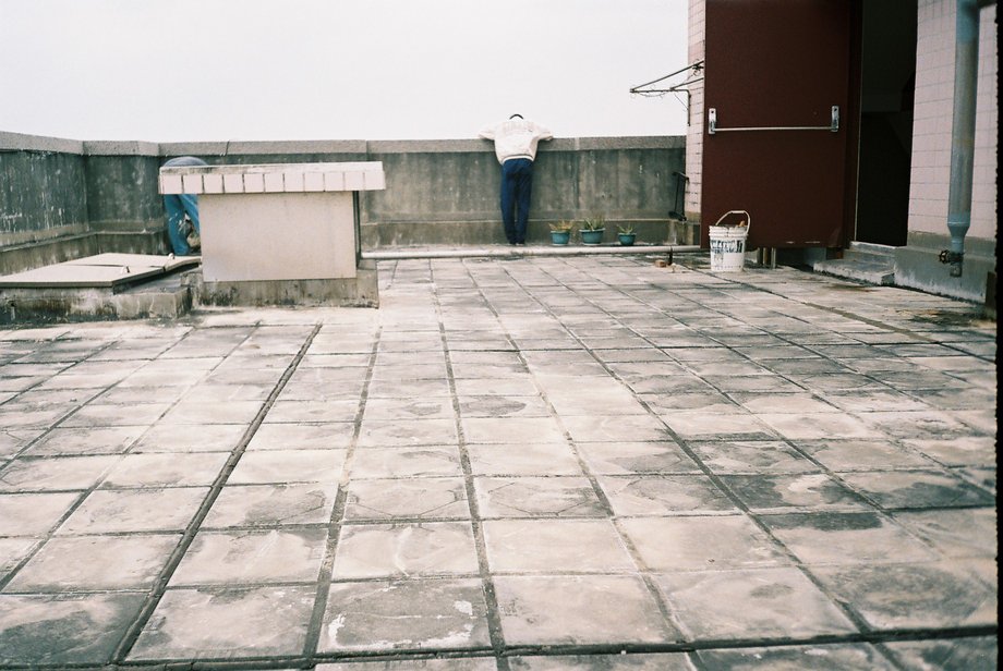 屋頂隔熱磚PU防水施作前