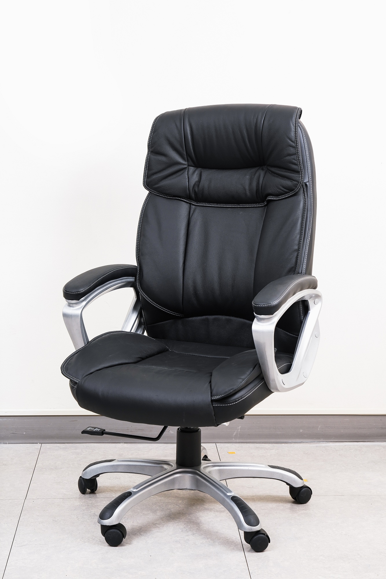 818全牛皮革主管辦公椅