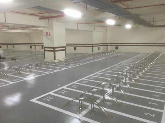 台南市安平區格里昂大樓的自行車停車架