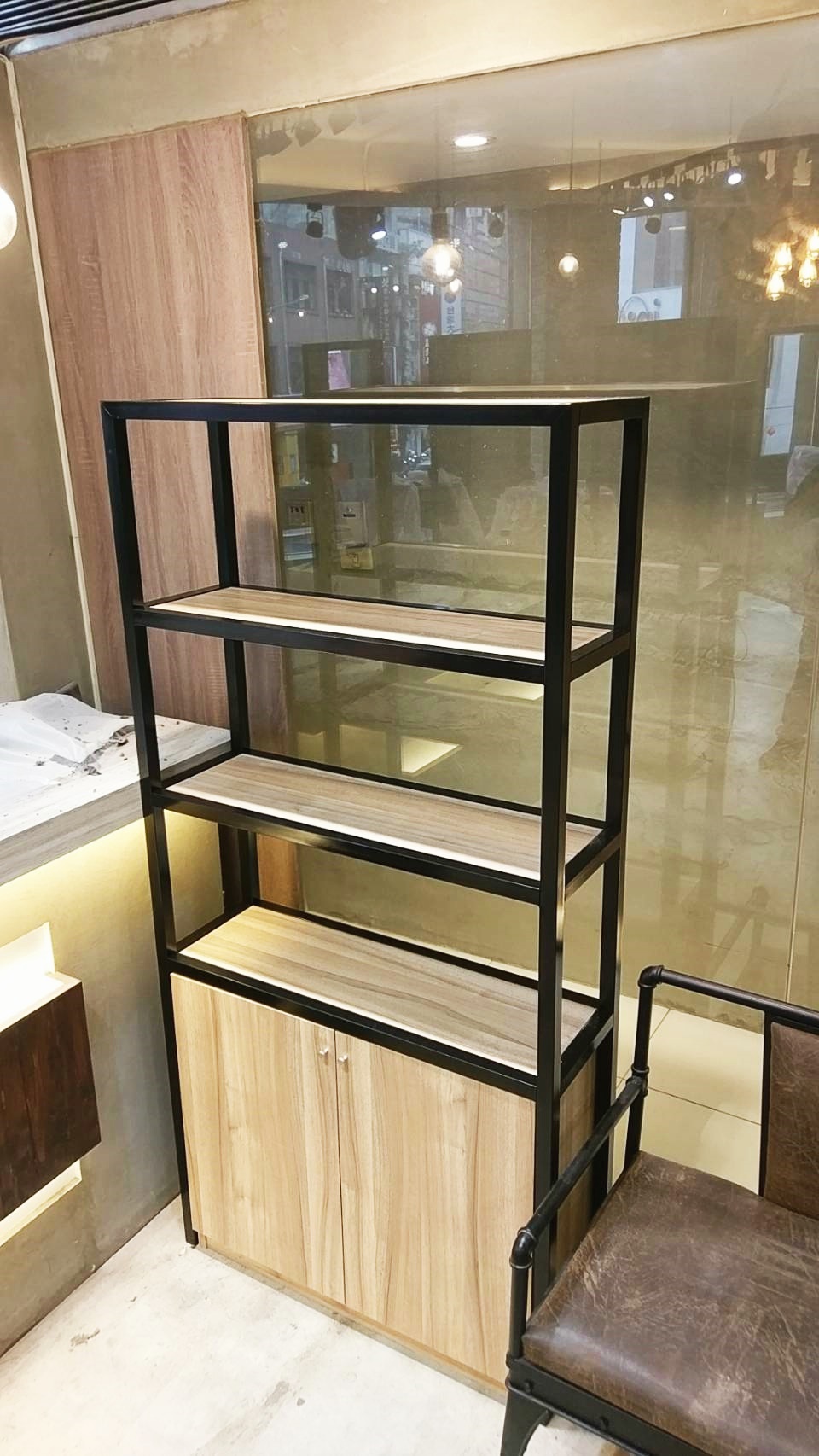 金豐工藝社-商品陳列貨架訂製