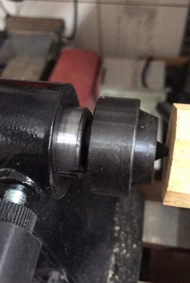 尾座後旋轉頂針