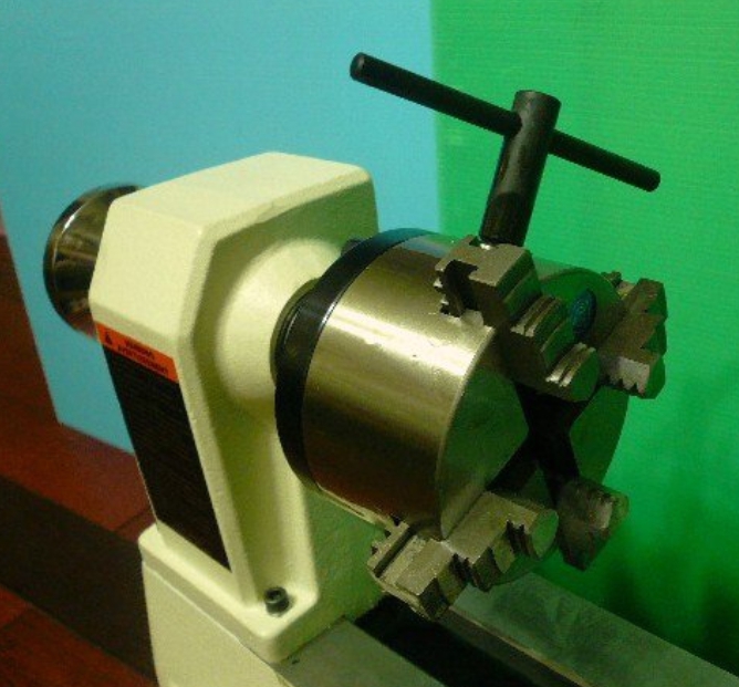 全新四爪同動型夾頭4英吋*100MM+1吋8牙連接板