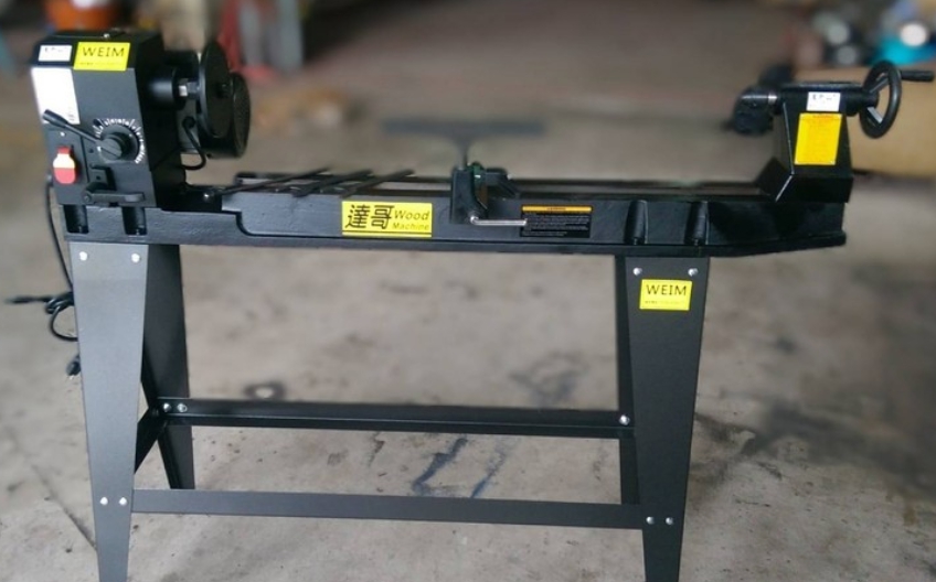 WE-085型機構式無段變速木工車床.使用長度085公分盤面直徑30公分