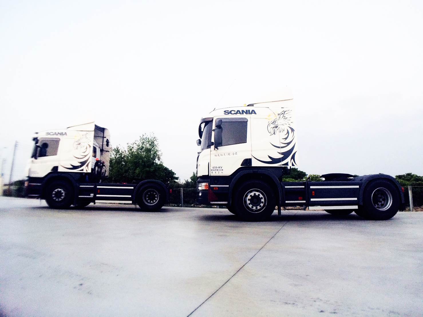 公司使用歐系SCANIA車頭