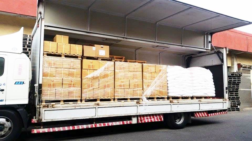 南科配合廠商備有各廠區通行證之配合專車3