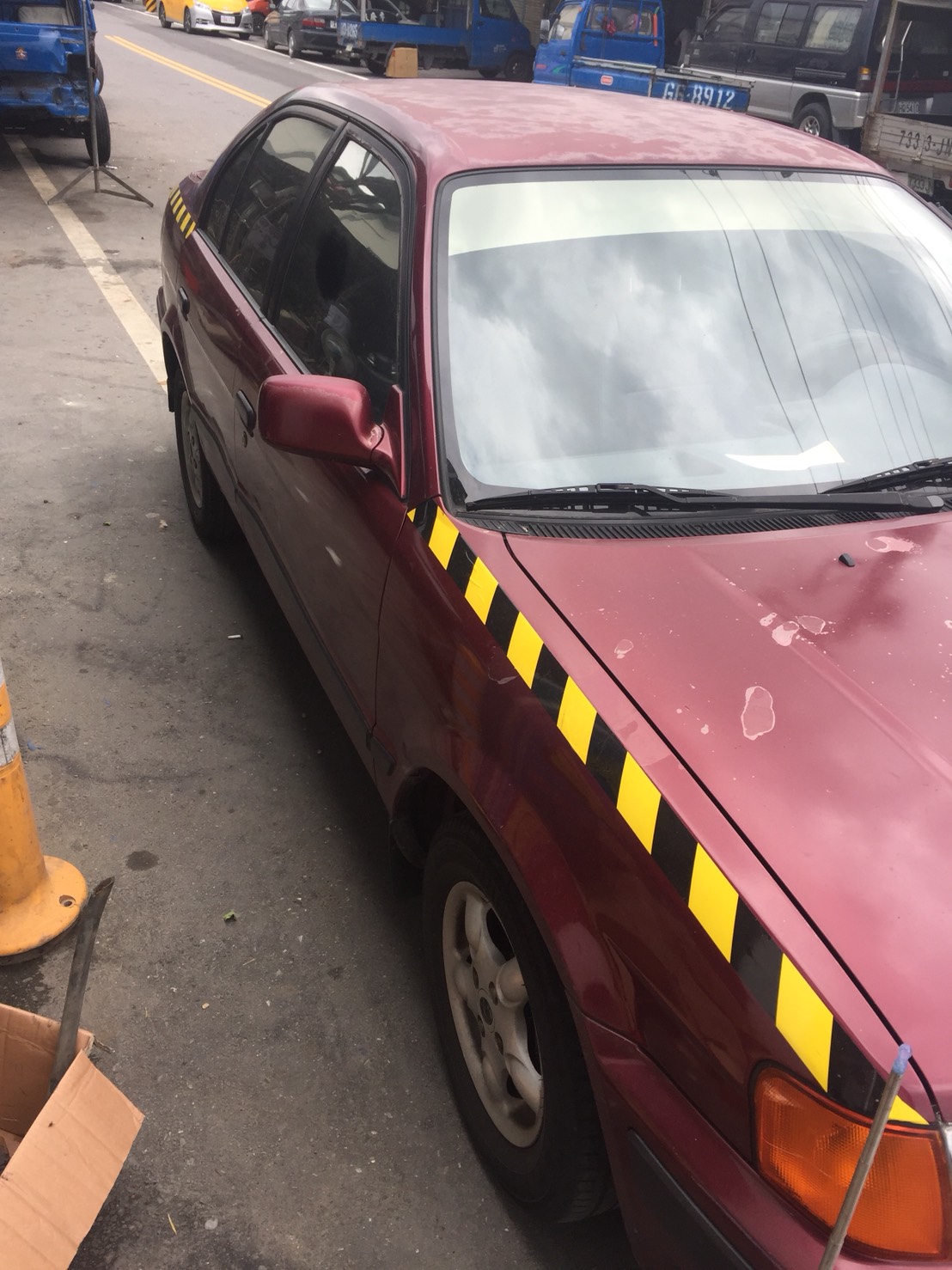 Toyota舊車翻新-烤漆前-久隆汽車修理廠