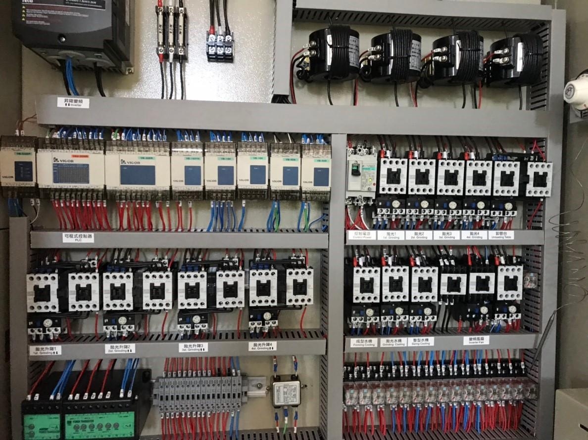 機械業電控箱
