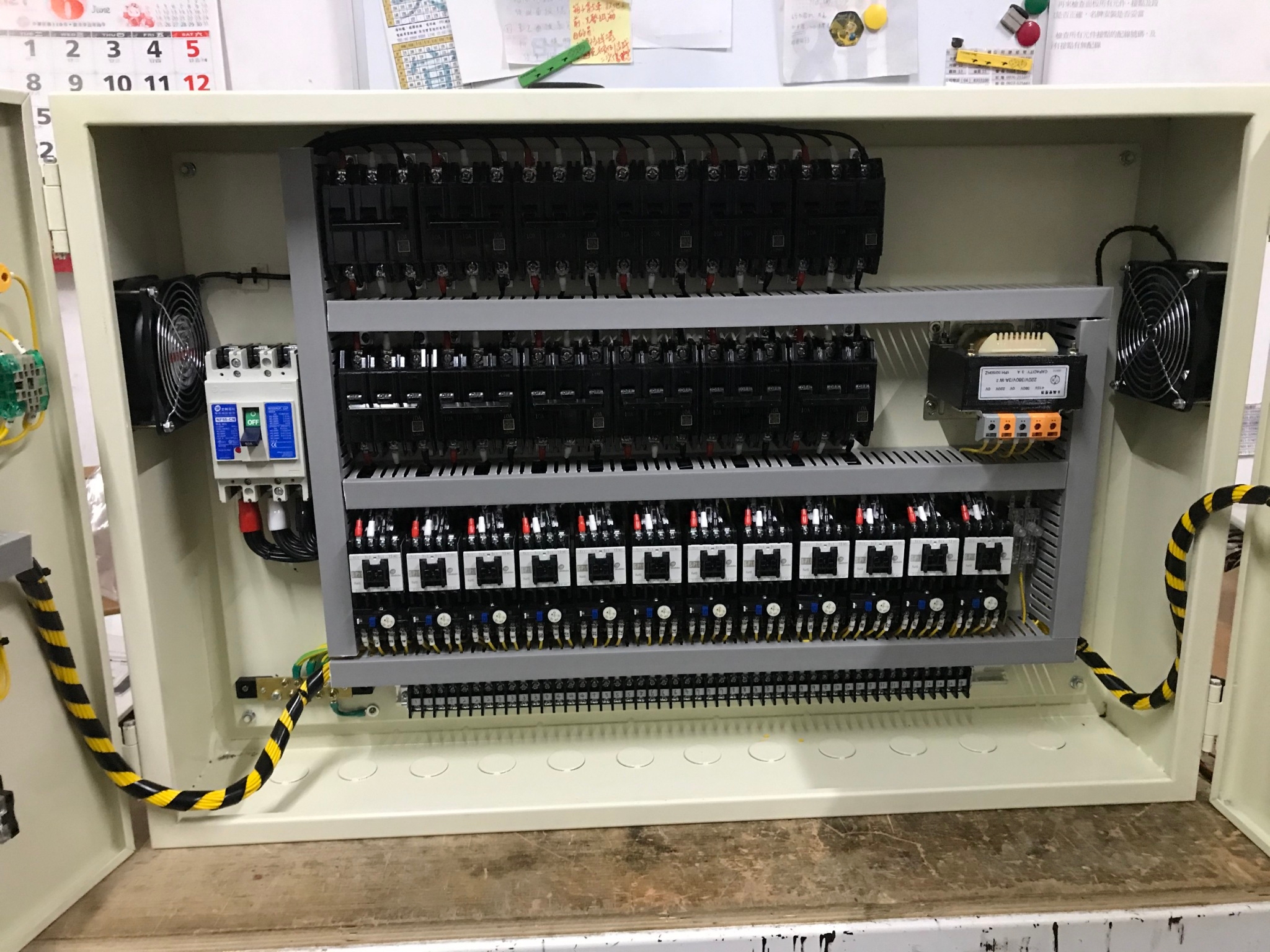 烘箱、熱處理電控箱