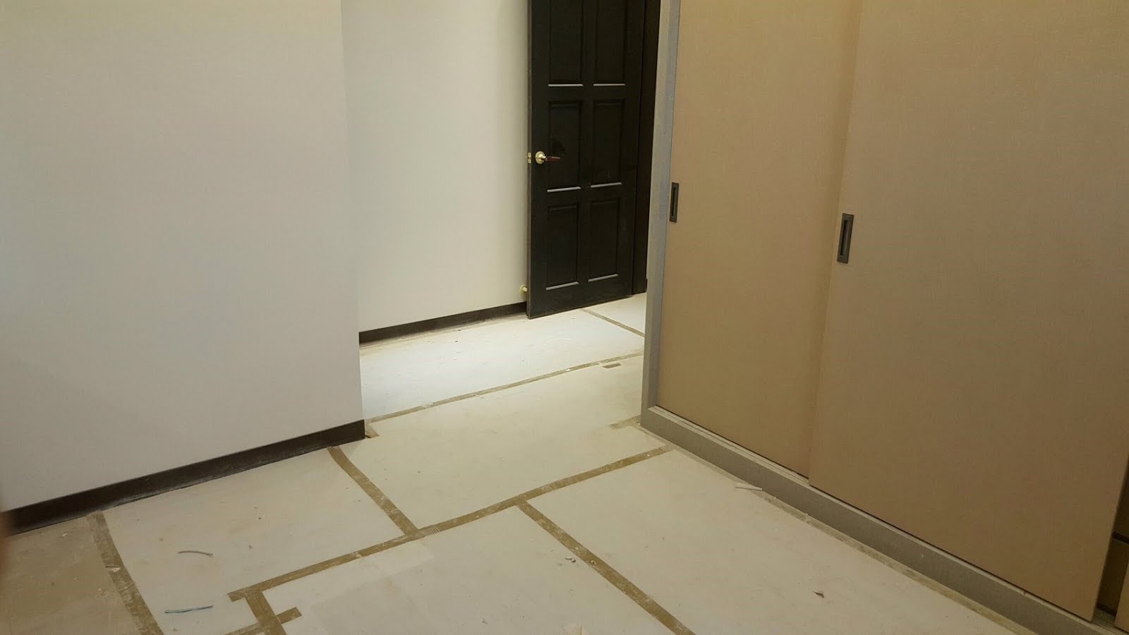 超耐磨地板張貼鋪設