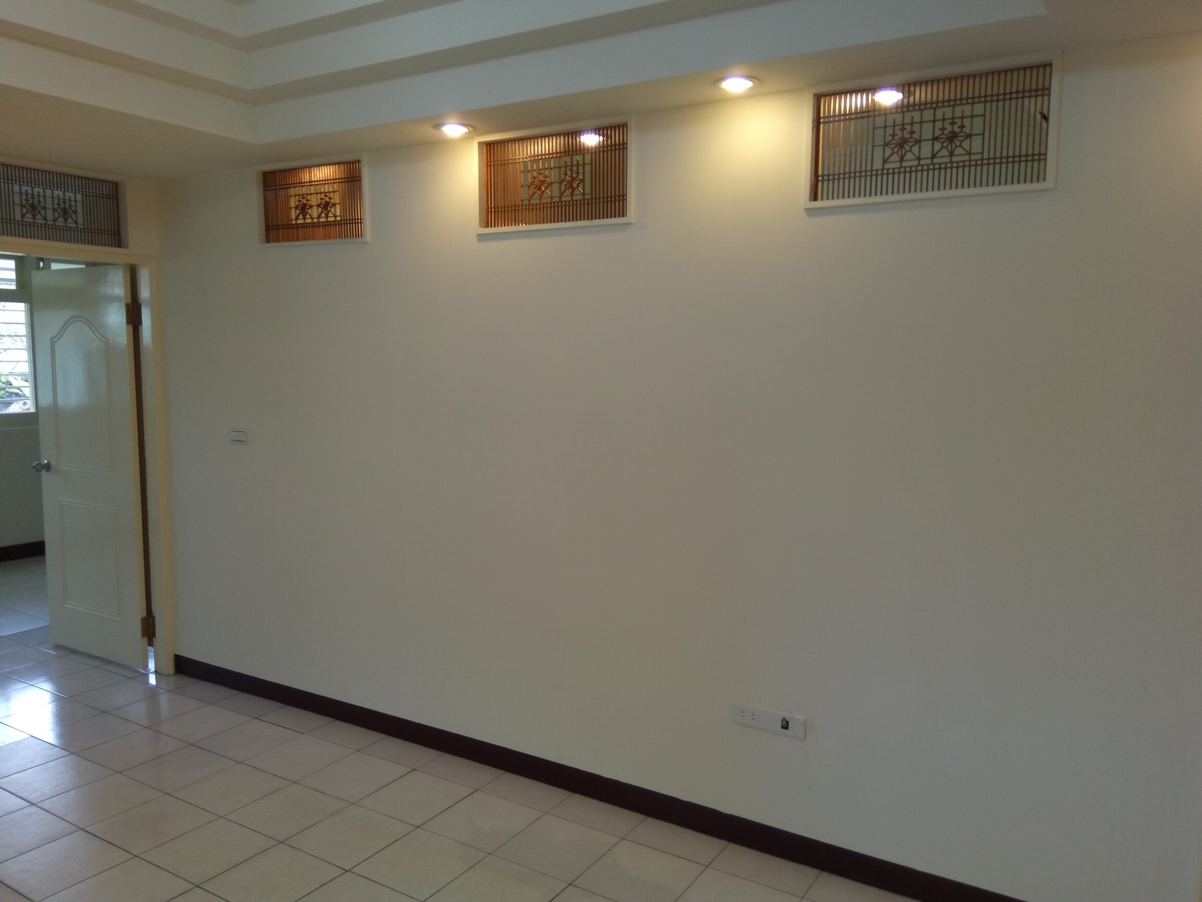 新北市住家新作油漆與木頭漆粉刷