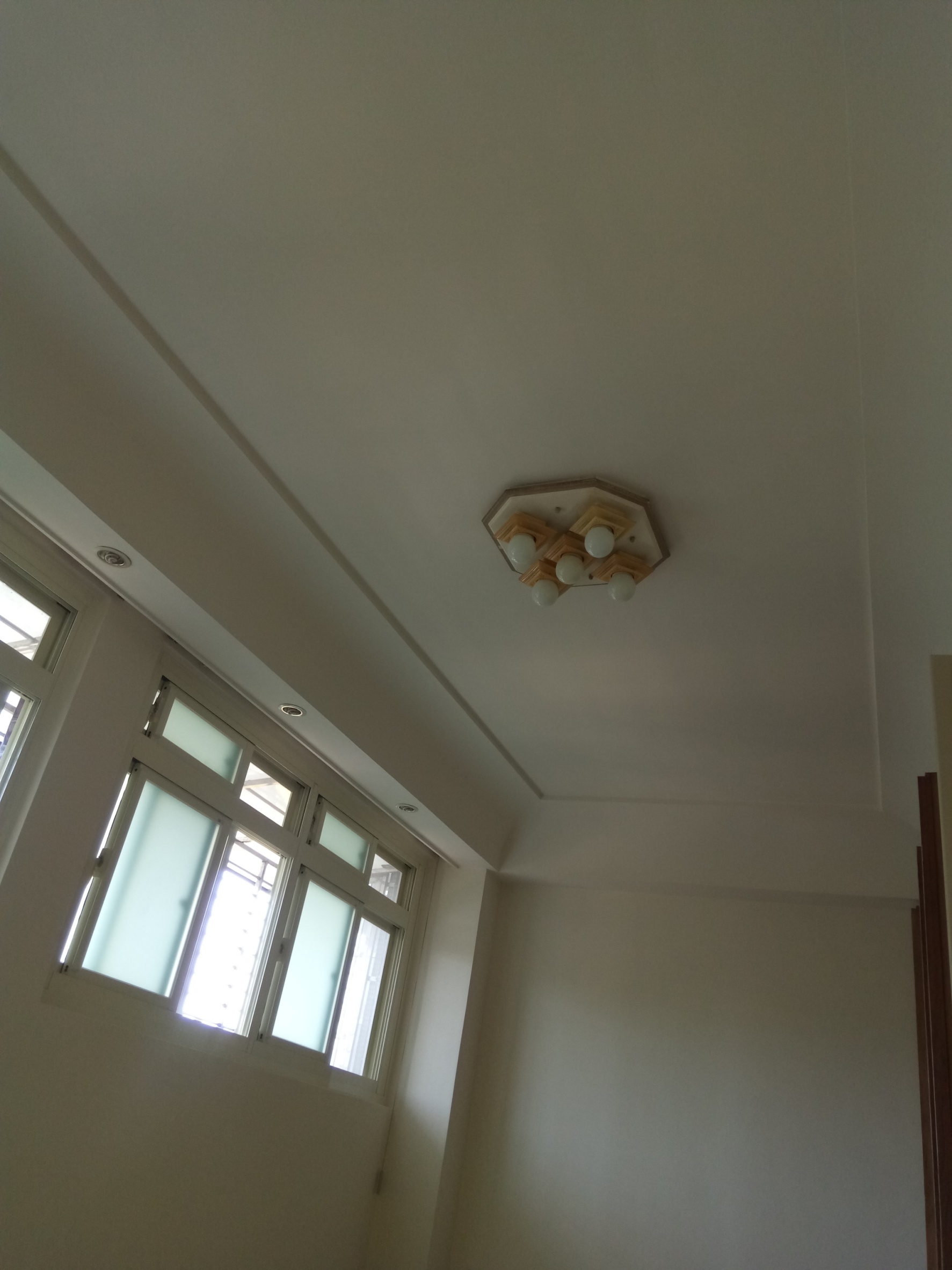 新北市住家新作油漆與木頭漆粉刷