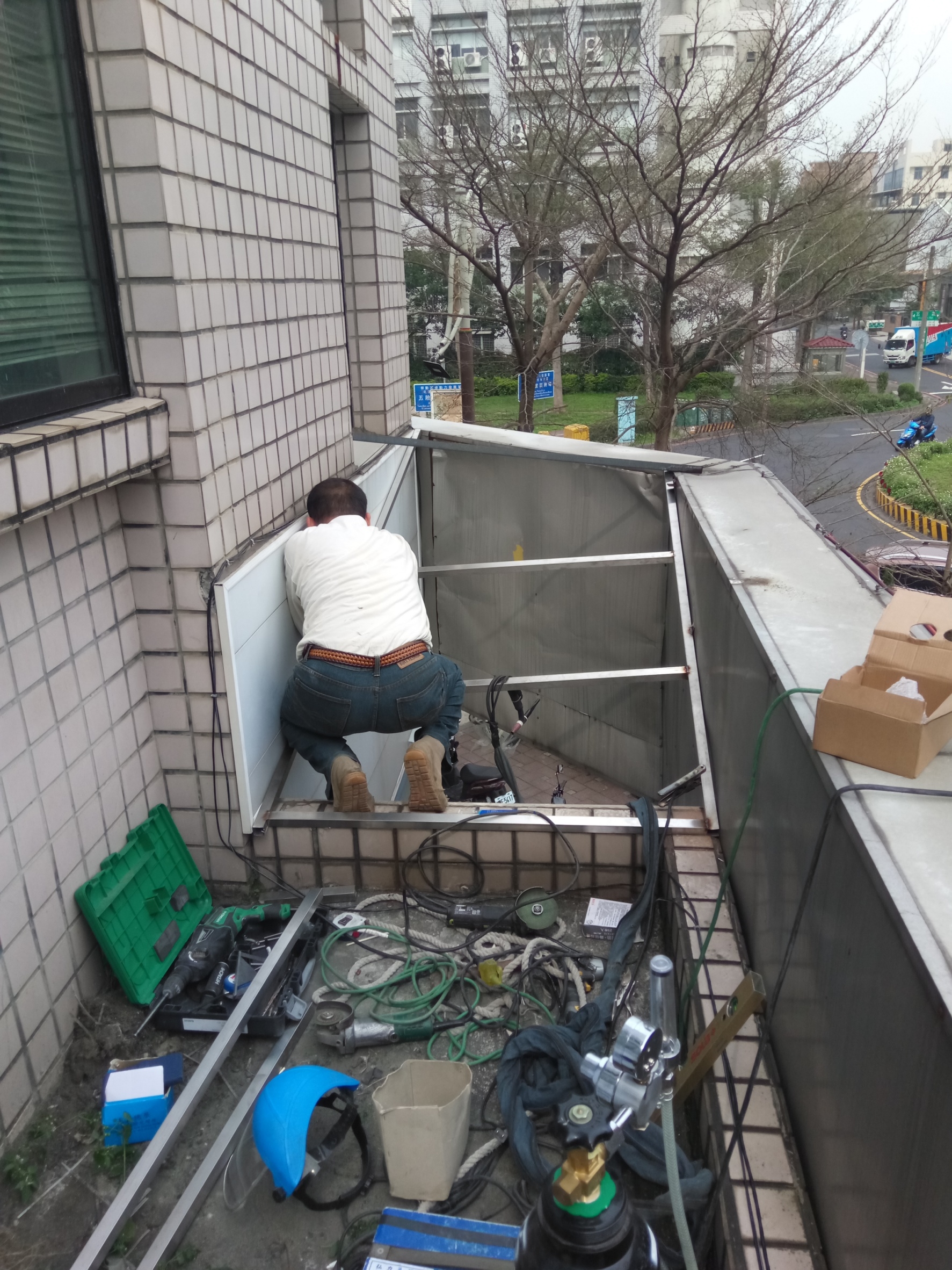 新北市新莊遮陽板